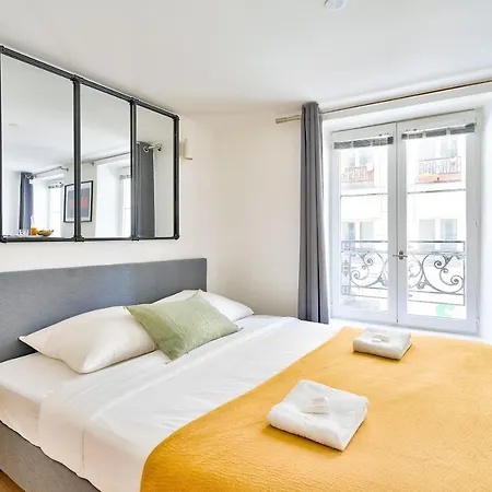 Apartman New And Bright In The Heart Of Párizs